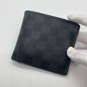 Louis Vuitton Damier Bi fold Wallet